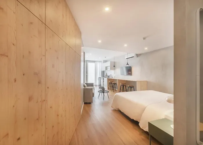 Oriente By Olala Homes Apartment