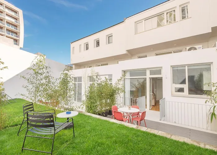 Oriente By Olala Homes *