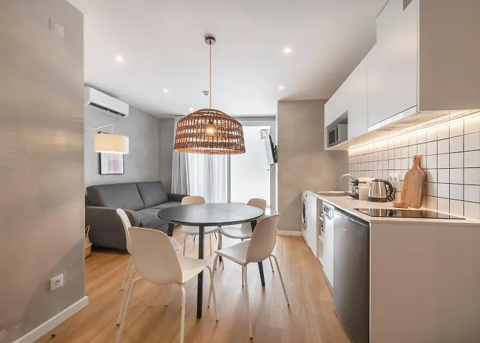 Oriente By Olala Homes *